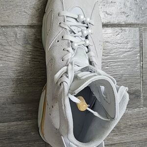 Jordan Women's Sneakers in Light Gray and Gold